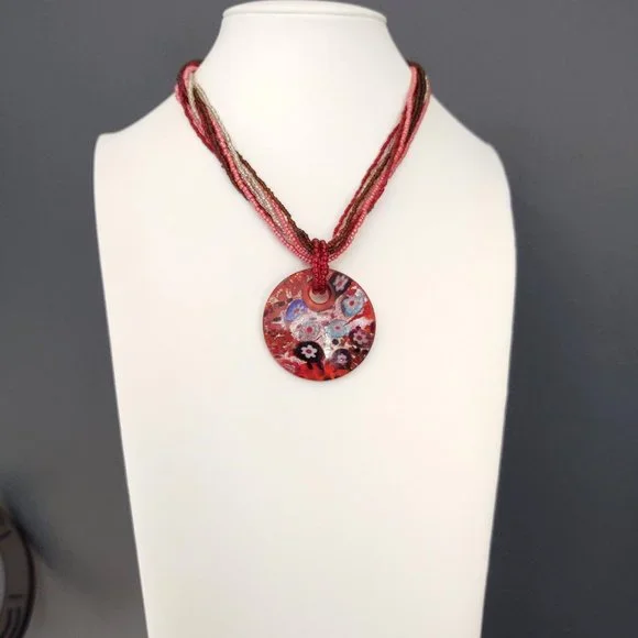 Red glass pendant necklace - Picture 2 of 7